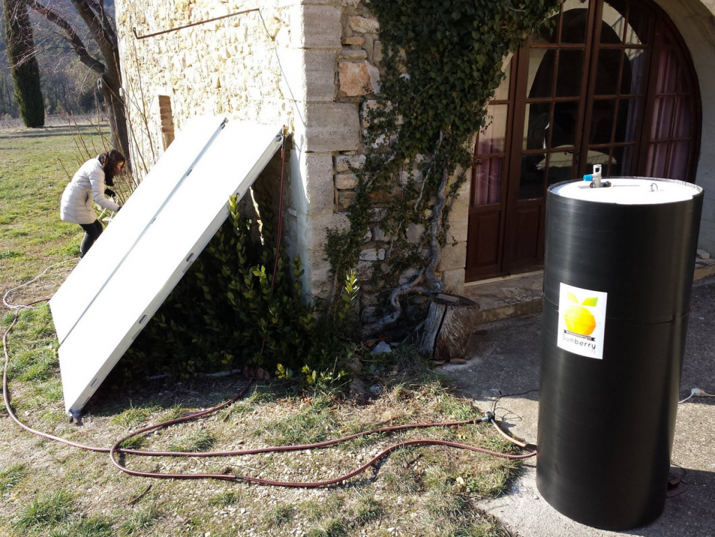 test de ballon d'eau chaude et des panneaux solaires thermiques